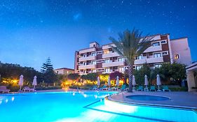 UPTOWN Buyuk Anadolu Kyrenia Hotel&Olympic Pool